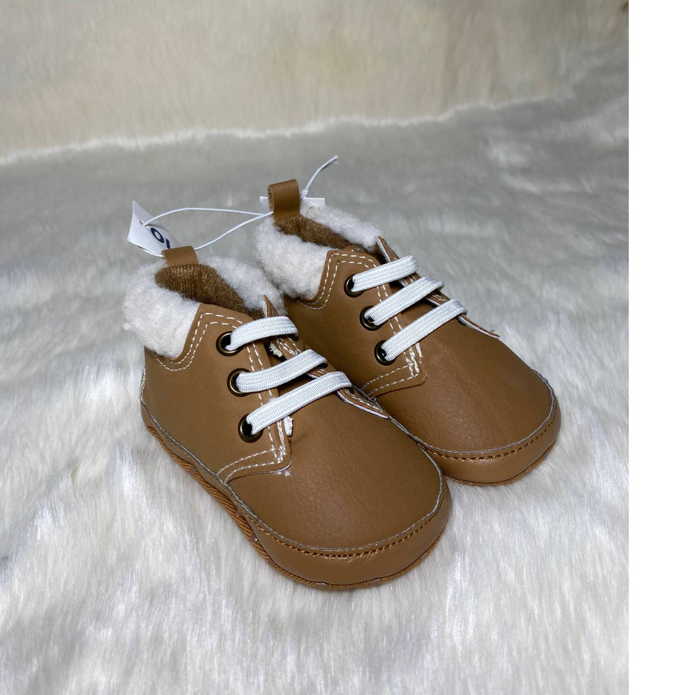 NWT Old Navy Baby Faux leather Shoes